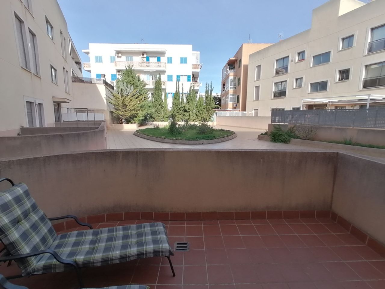 Saison: Parterreapartment mit 2 Terrassen und AC in Hafennähe - Colonia St Jordi -- AP 24 T