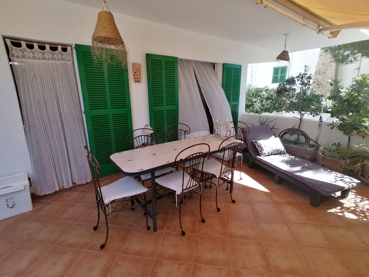 SAISON: Parterreapartment mit Garten/ Terrassen in Colonia St Jordi -- AP 07 T