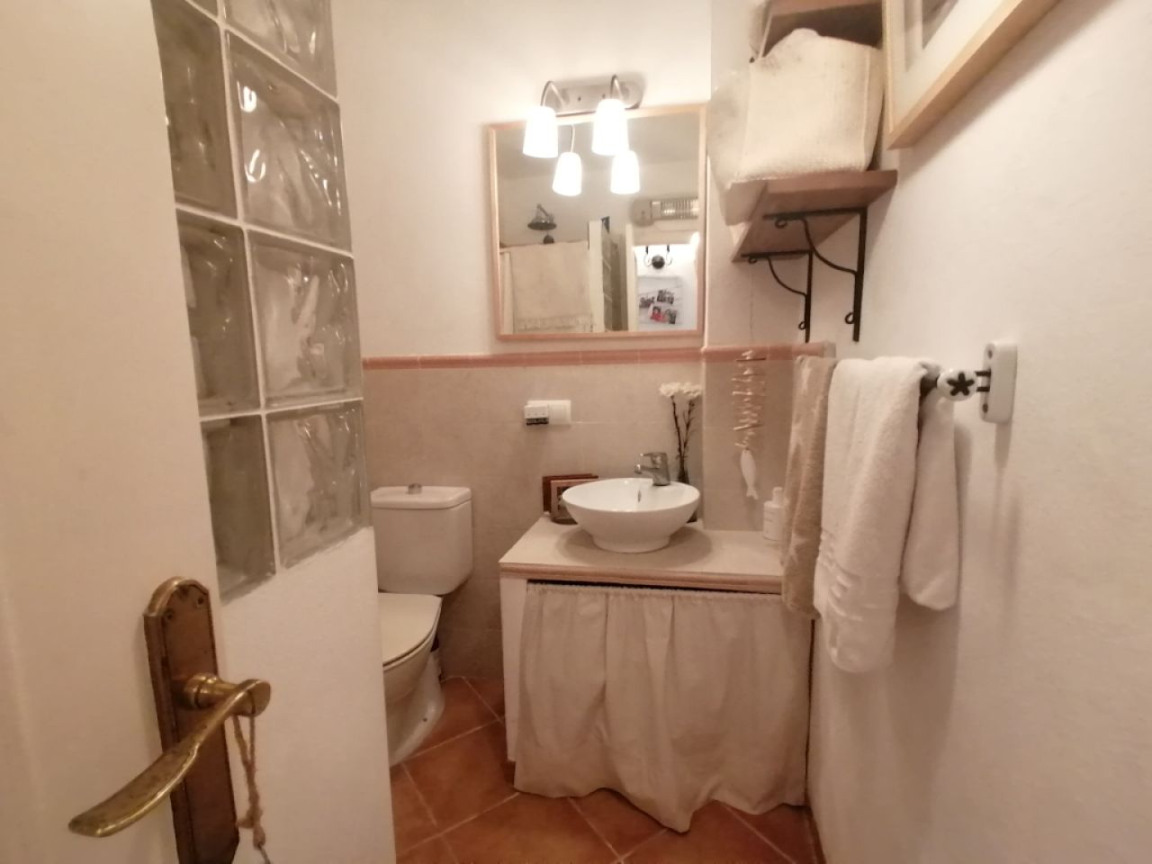SAISON: Parterreapartment mit Garten/ Terrassen in Colonia St Jordi -- AP 07 T