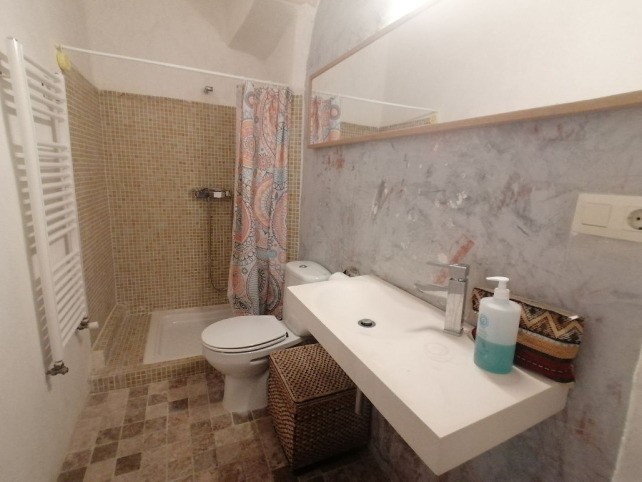 Saison: Parterreapartment mit Ölzentralheizung, Terrasse auf dem Lande bei Cas Concos-- AP 62 T