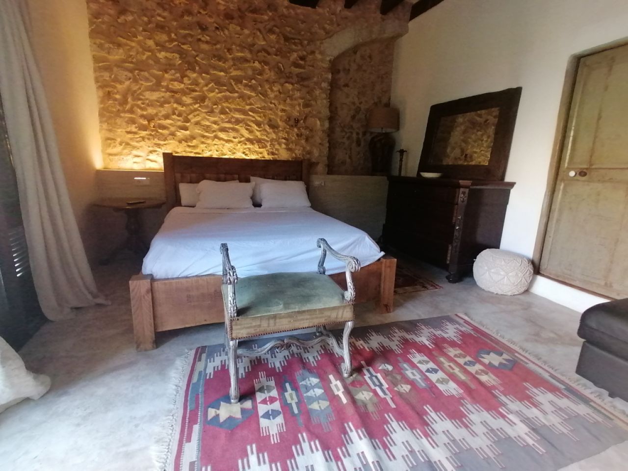 Saison: Parterreapartment mit Ölzentralheizung, Terrasse auf dem Lande bei Cas Concos-- AP 62 T