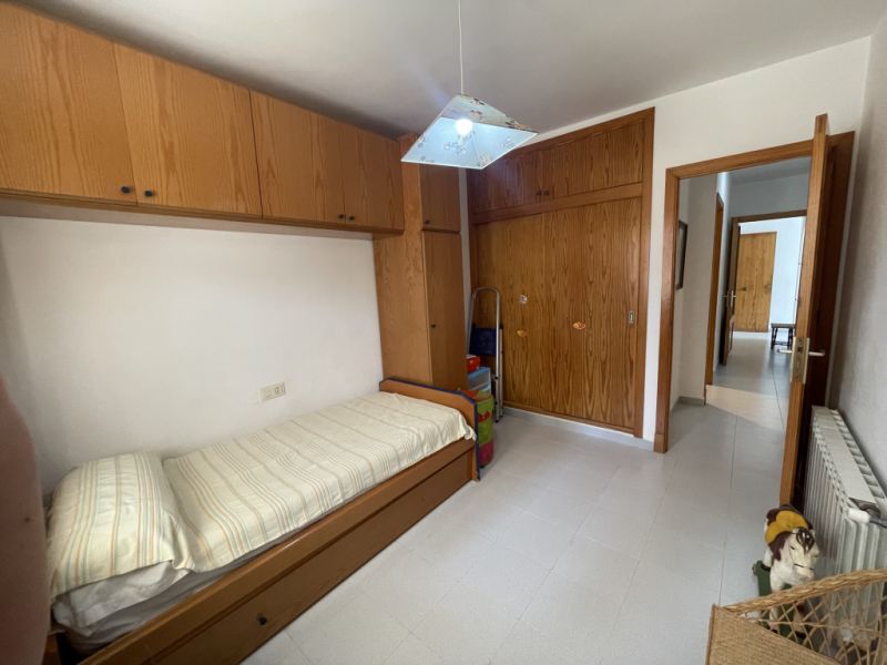 SAISON: Parterreapartment mit Pool und AC, Kamin in 1. Linie der Küste von Porto Colom -- AP 159 T