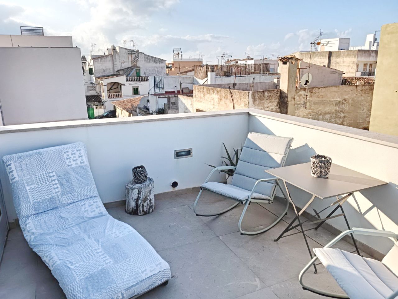 TEMPORADA: Hermoso apartamento dúplex con aire acondicionado central y vista al mar en Porto Colom -