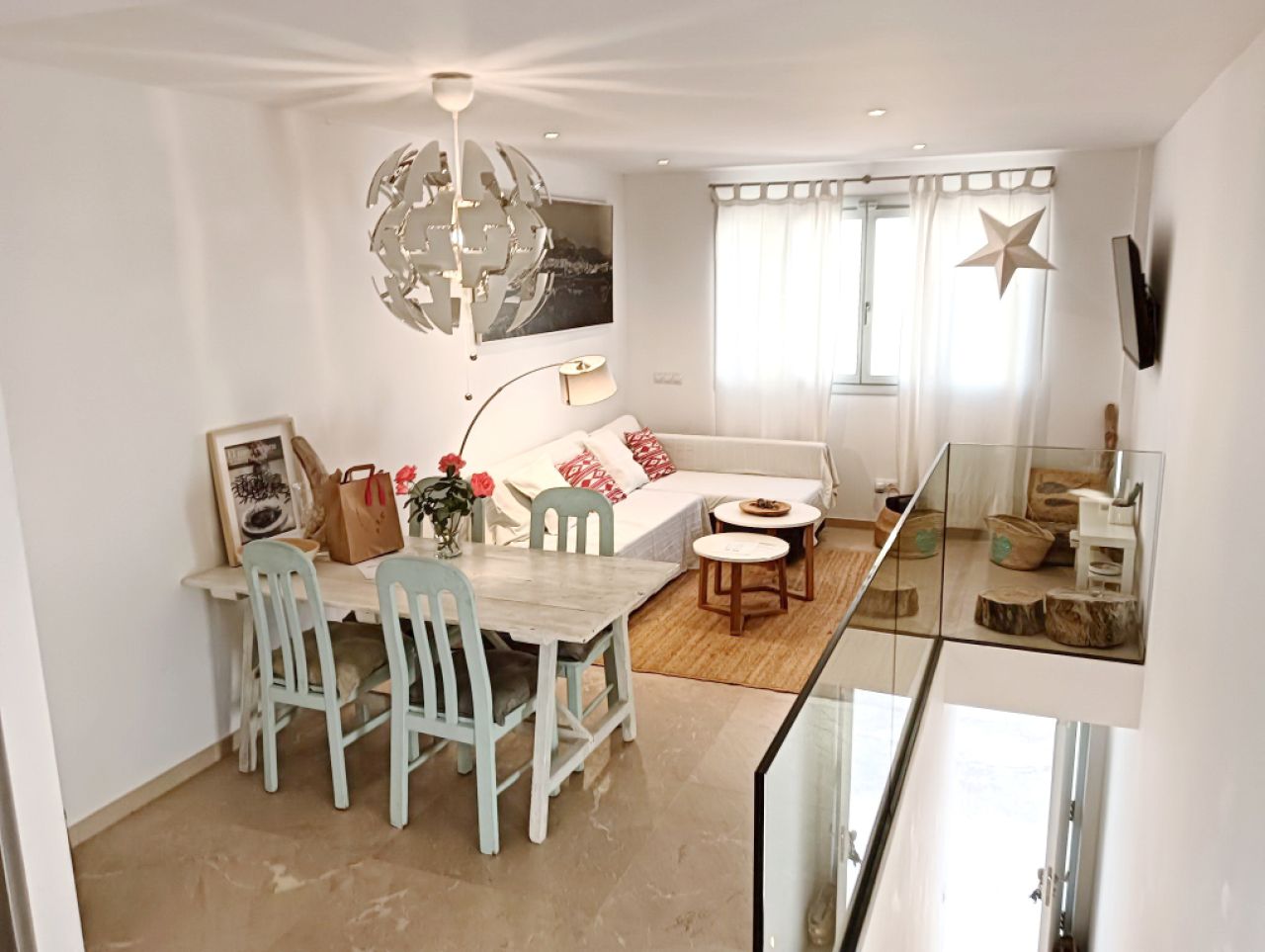 TEMPORADA: Hermoso apartamento dúplex con aire acondicionado central y vista al mar en Porto Colom -