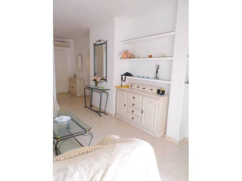 SAISON: Schönes Apartment mit Pool in 1. Linie der Küste von Cala Dor  - AP 132