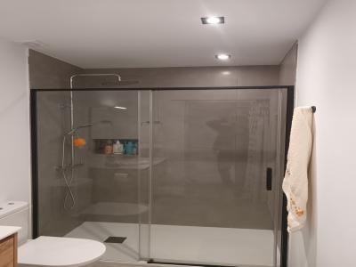 Saison: Schönes Reihenhaus mit viel Komfort und Terrassen in S Illot -- RH 13 T