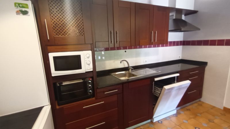 SEASON / WINTER: 4 country apartments with communal pool and AC in a settlement near Campos -- AP 23 T