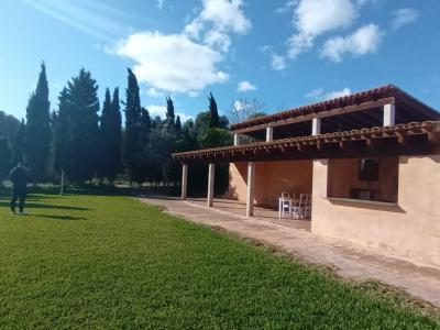 SEASON / WINTER: 4 country apartments with communal pool and AC in a settlement near Campos -- AP 23 T