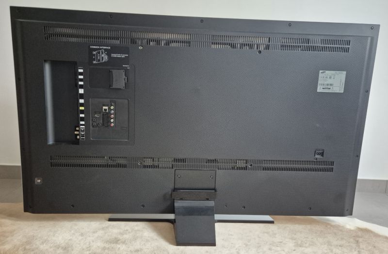 Samsung TV 55-inch UHD Television – Top Condition