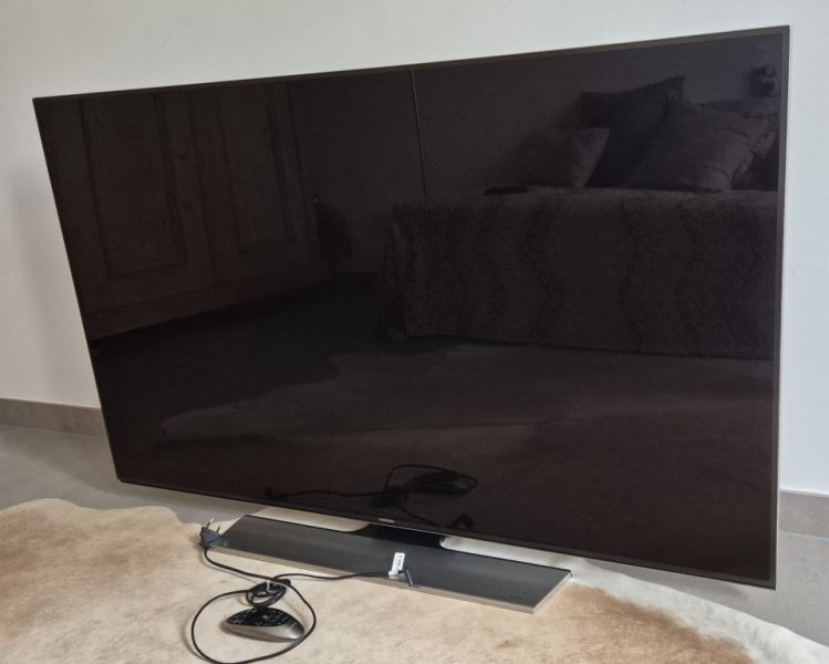 Samsung TV 55-inch UHD Television – Top Condition