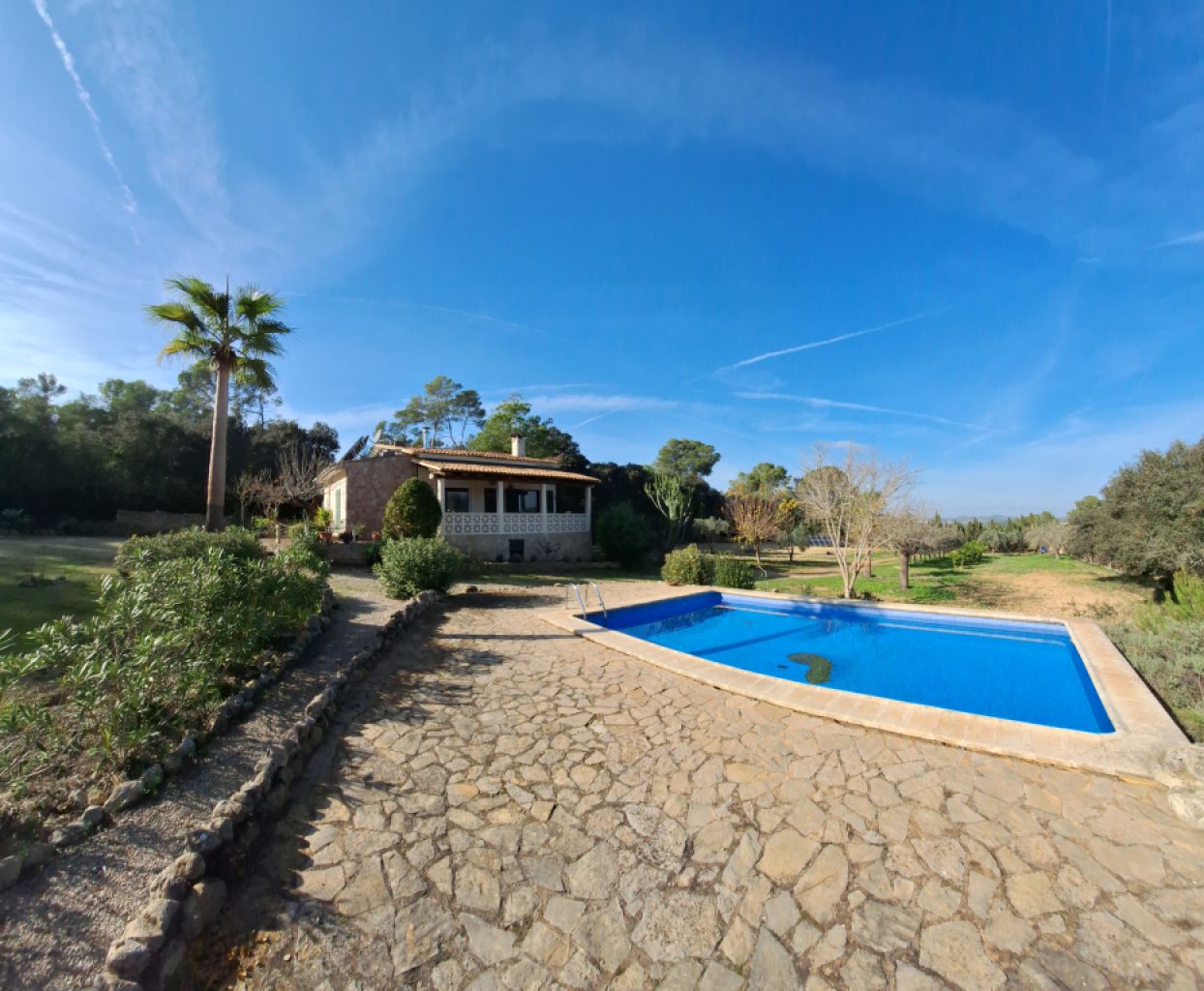 SANT JOAN (INSELMITTE): Charmante Finca mit Pool, eigenem Brunnen, Gästeapartment und 82m2-Schuppen