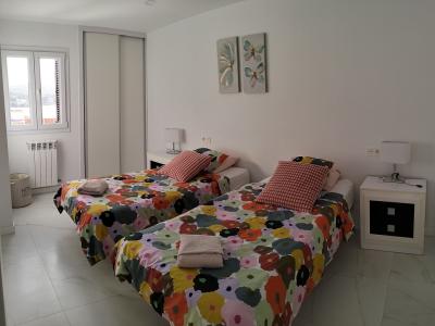 SANTA PONSA: Ruhige, renovierte möblierte 2 SZ-Wohnung mit Meerblick-Terrasse, Heizung & Pool zu VM