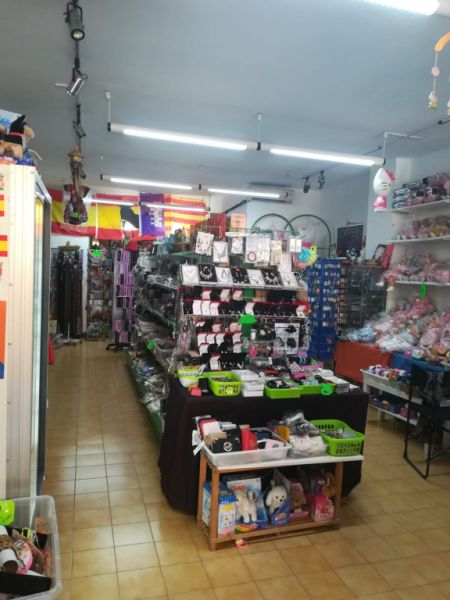 SANTA PONSA: Souvenir-Ladenlokal zu verkaufen