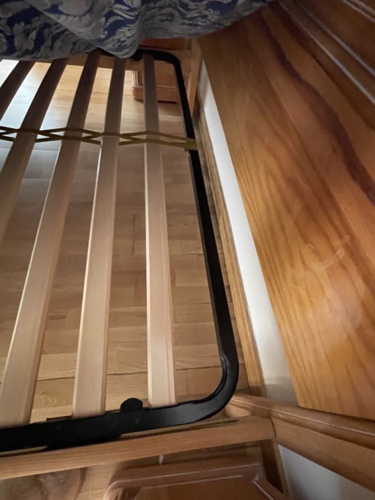 Schlafzimmer Komplett Nachtkästchen