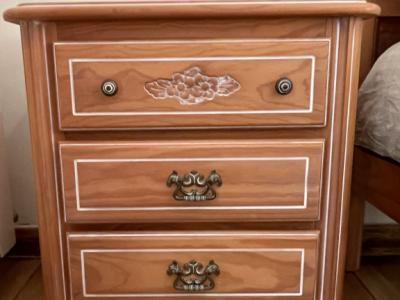 Schlafzimmer Komplett Nachtkästchen