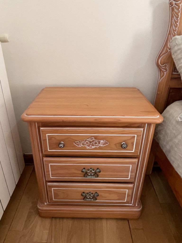 Schlafzimmer Komplett Nachtkästchen