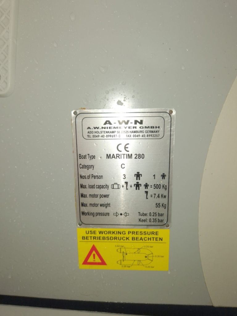 Inflatable boat, dinghy and 5 HP Suzuki outboard