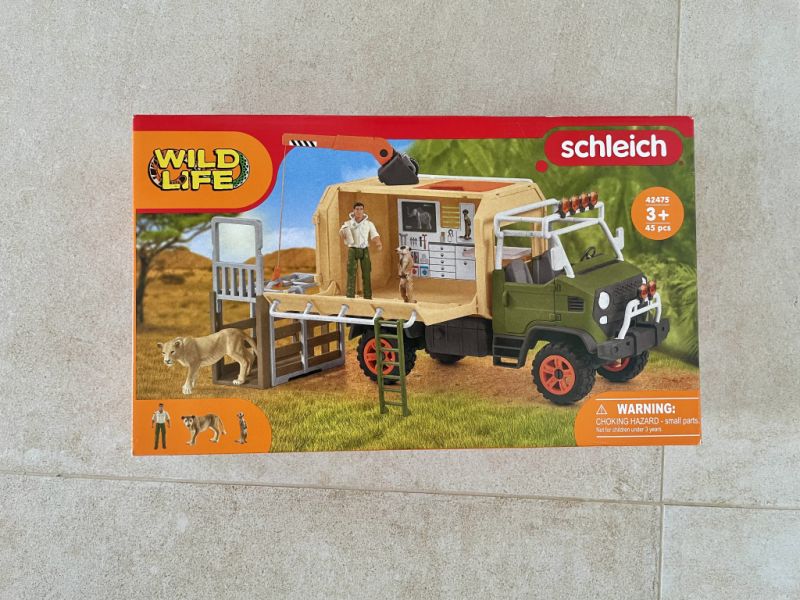 Schleich Wild Life – Large Animal Rescue Truck (42475)
