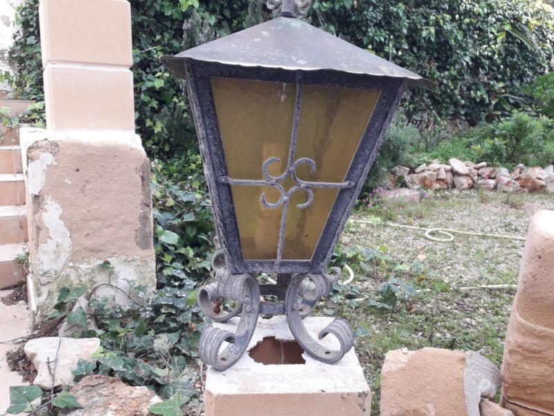 Beautiful old forged iron solid garden lamp / outdoor lamp