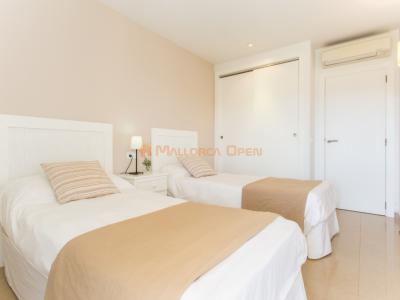 Beautiful semi-detached house for rent in Cala Mandia.