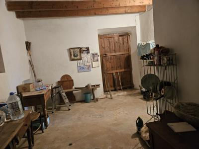 Beautiful finca with house to renovate