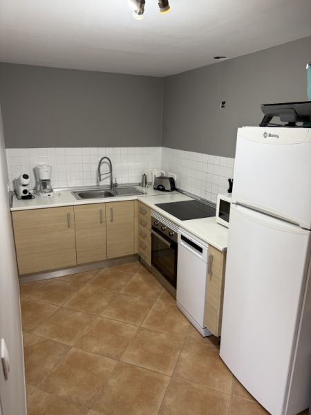 Beautiful well-maintained kitchen