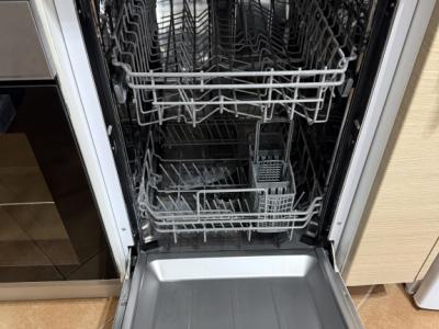 Beautiful well-maintained kitchen