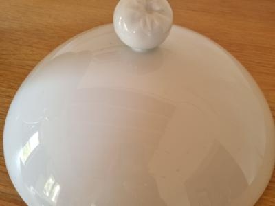 Beautiful large serving bowl from the brand Thomas