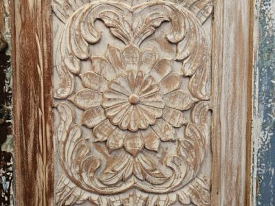 Schöne indische Anrichte aus Massivholz