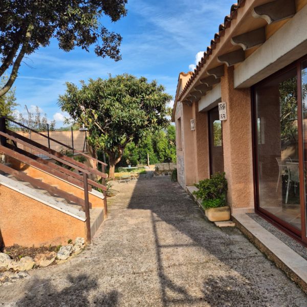 Schöne renovierte Finca zur Langzeit Miete