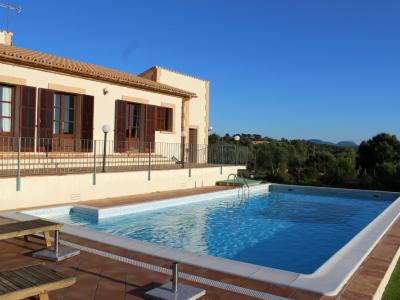 Beautiful rustic property for sale in Puntiró