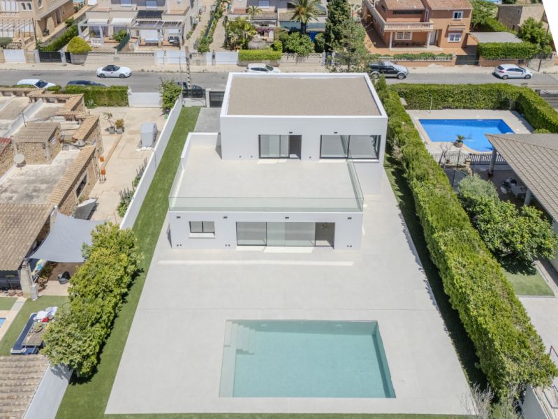 Schöne Villa zum Verkauf in Bahia Grande mit Neubau