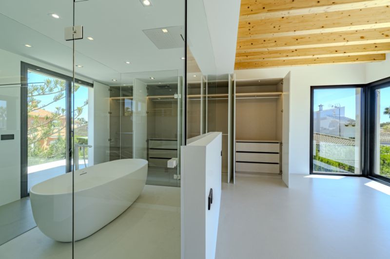 Schöne Villa zum Verkauf in Bahia Grande mit Neubau