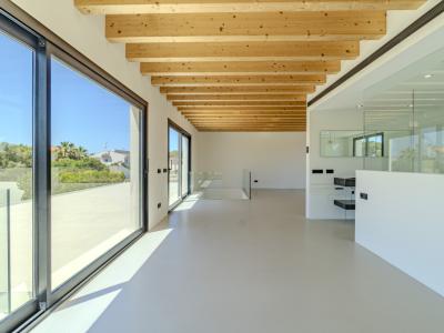 Schöne Villa zum Verkauf in Bahia Grande mit Neubau