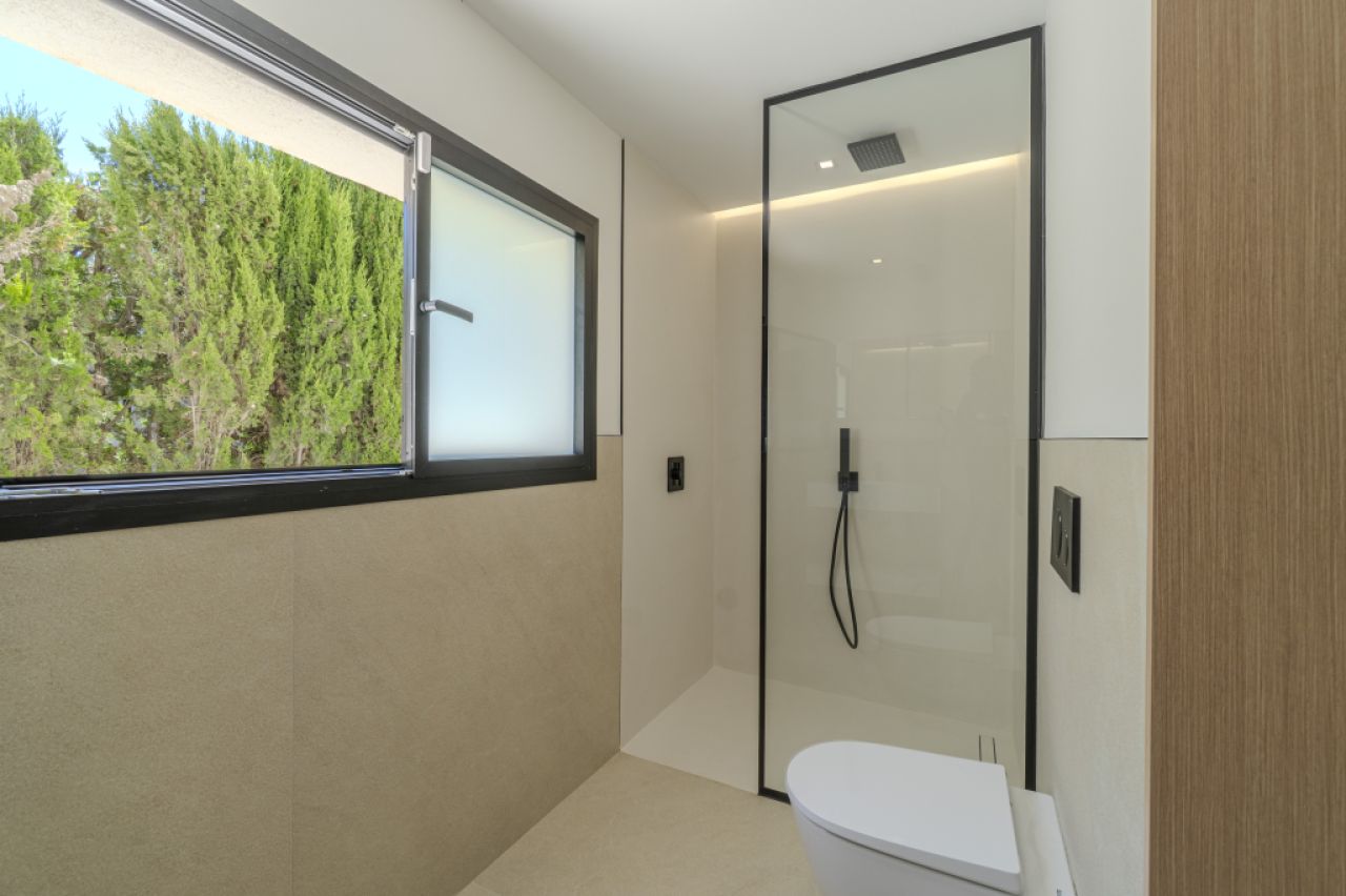 Schöne Villa zum Verkauf in Bahia Grande mit Neubau