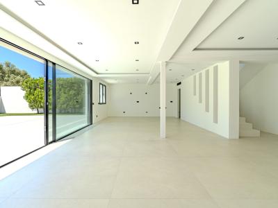 Schöne Villa zum Verkauf in Bahia Grande mit Neubau