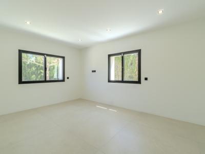 Schöne Villa zum Verkauf in Bahia Grande mit Neubau