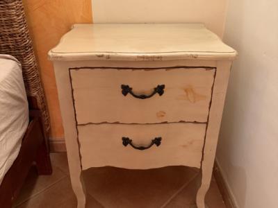 Schöne Vintage-Kommode