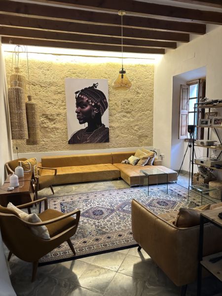 Schöne Zimmer in einem wunderschönen Dorfhaus in Sencelles  zu vermieten