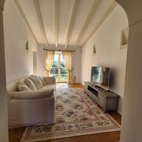 Schönes Haus in ländlicher Umgebung