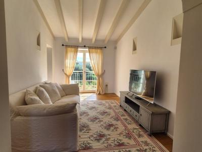 Schönes Haus in ländlicher Umgebung