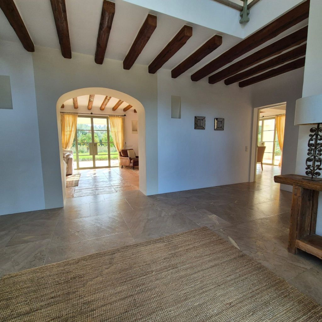 Schönes Haus in ländlicher Umgebung