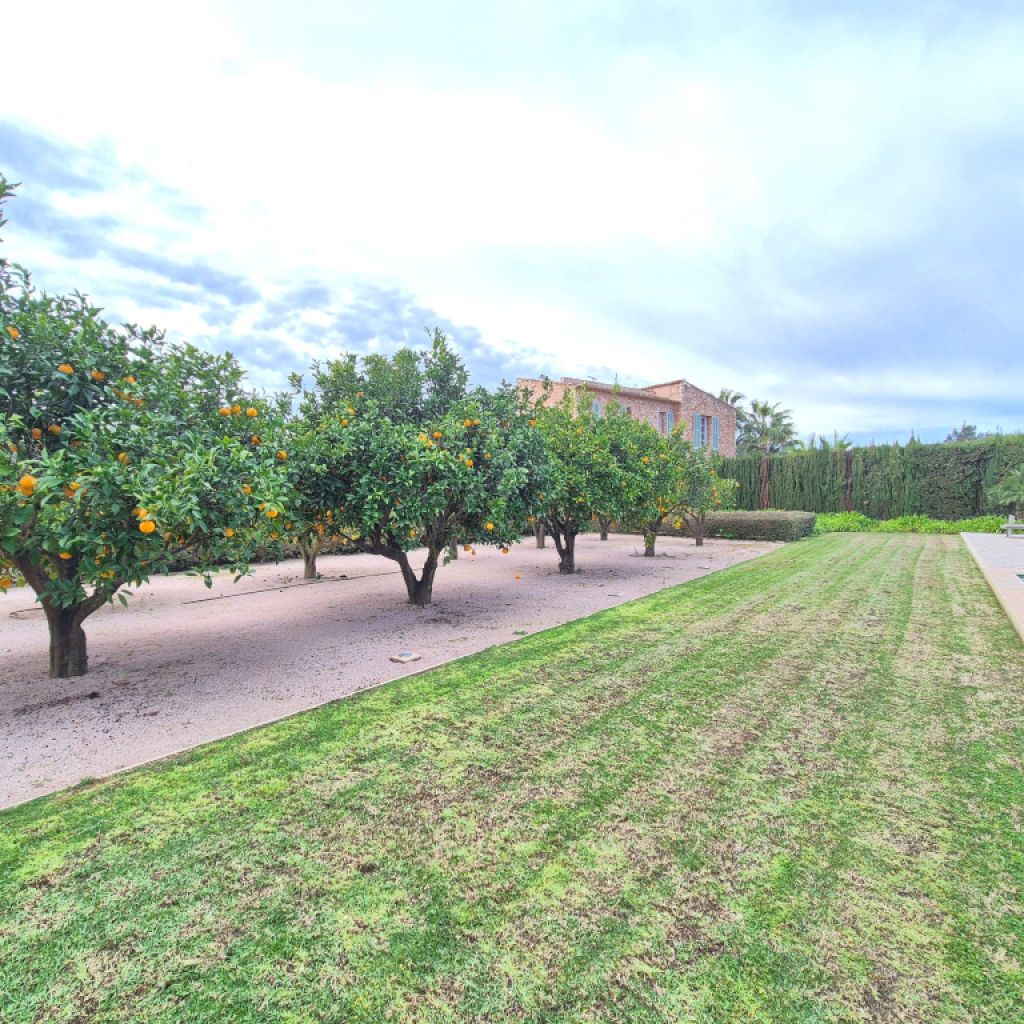 Schönes Haus in ländlicher Umgebung