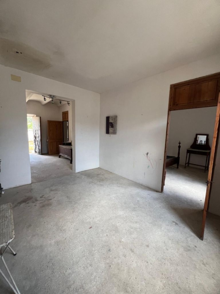 Schönes Haus zum Verkauf zum Renovieren in Son Servera