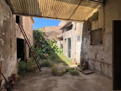 Schönes Haus zum Verkauf zum Renovieren in Son Servera