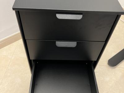 Escritorio y cajonera