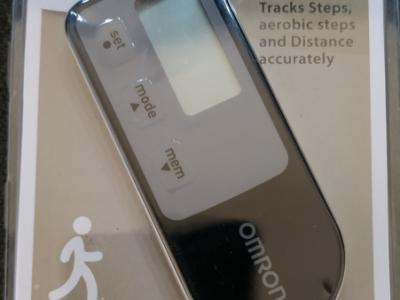 Schrittzähler Omron One2 NEU und originalverpackt