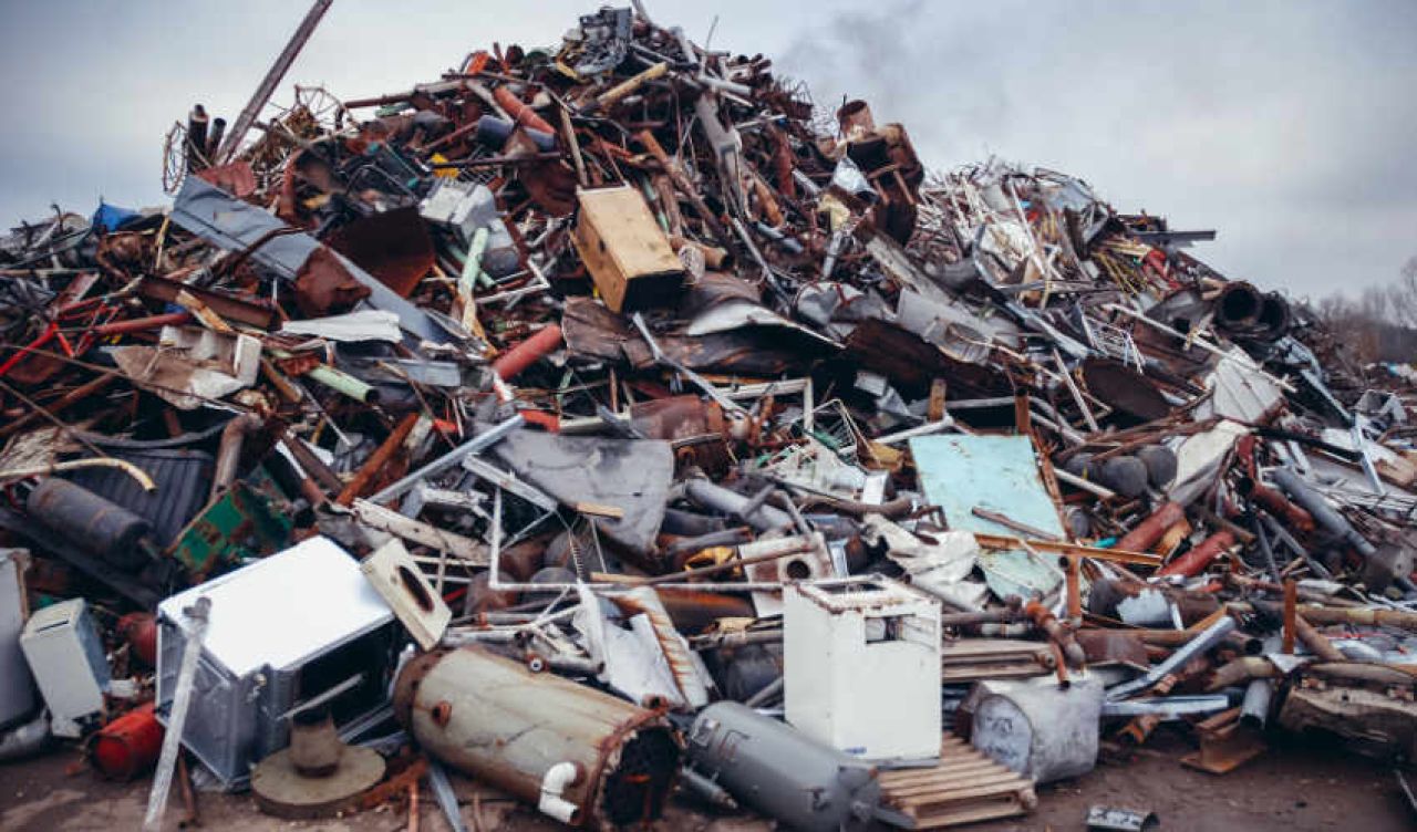 Scrap collection and cleaning