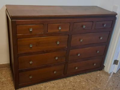 Schubladenkommode / große Kommode