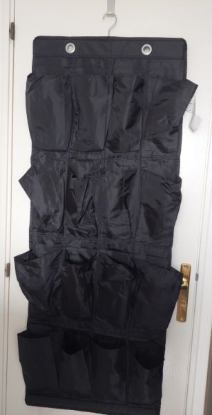 Almacenamiento de zapatos negro